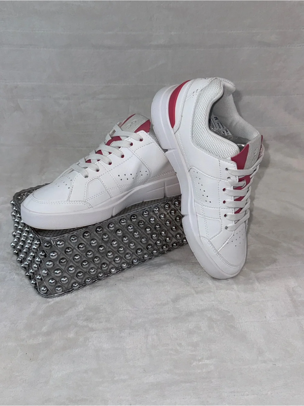 On Running The Roger Clubhouse White Rosewood Youth 3.5Y Women's 5 TQK-855 - Picture 7 of 16